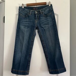 Bebe jeans diamonds on the back pockets, cropped denim. Size 29